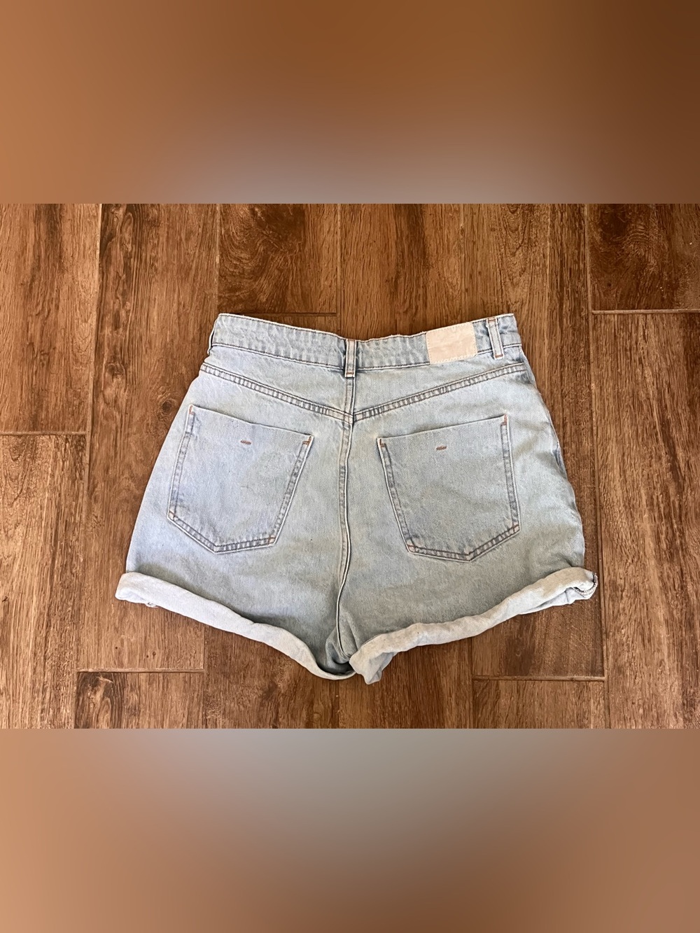 Zara Mom Denim Shorts Sz 10 Rolled Hem Light Wash High Rise - Picture 3 of 7